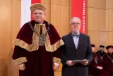 Rektor UPCE na inauguraci ocenil osobnosti univerzity i veřejného života